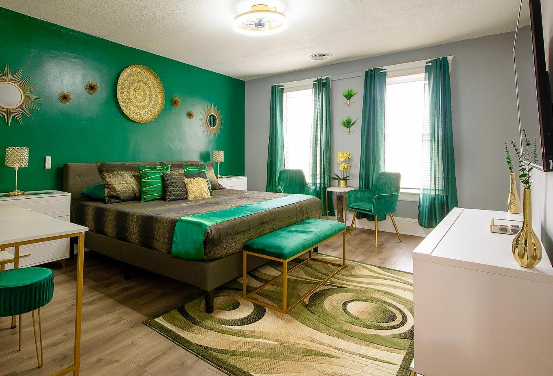 The Tremont Emerald - By Christmas Story House - Historic Charm & Modern Comfort Near Downtown With Parking, 300Mb Wifi & Self Check-In Cleveland Dış mekan fotoğraf