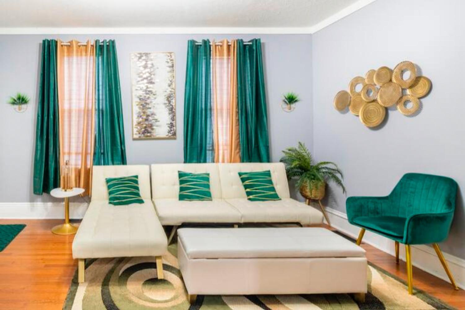 The Tremont Emerald - By Christmas Story House - Historic Charm & Modern Comfort Near Downtown With Parking, 300Mb Wifi & Self Check-In Cleveland Dış mekan fotoğraf