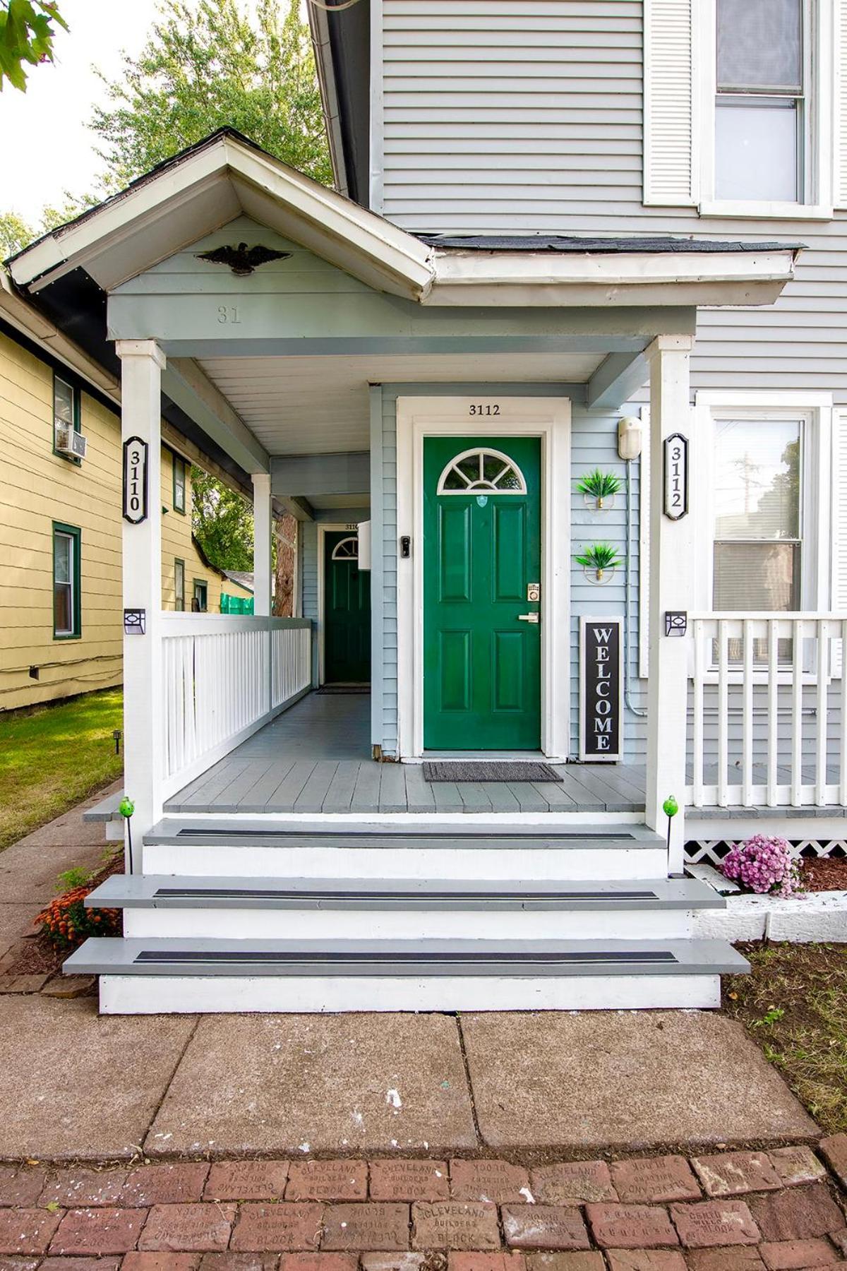 The Tremont Emerald - By Christmas Story House - Historic Charm & Modern Comfort Near Downtown With Parking, 300Mb Wifi & Self Check-In Cleveland Dış mekan fotoğraf